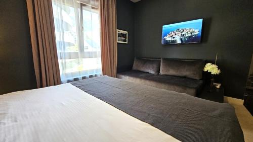 Becici Apartamento | Royalis Suites Budva