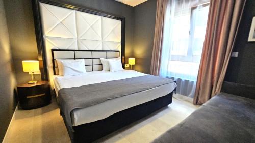 Becici Apartamento | Royalis Suites Budva
