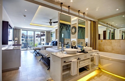 Puerto Morelos Complejo | Hideaway at Royalton Riviera Cancun, An Autograph Collection All Inclusive Resort - Adults Only