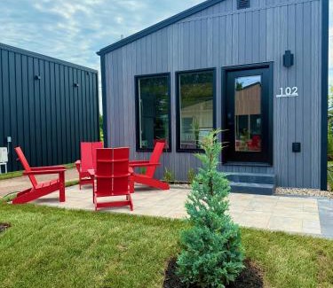 Charlottetown Hotel | Royalty Maples Motel & Cottages