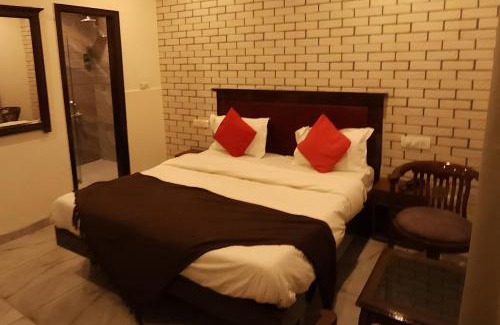 Chandigarh Hotel | RoyalVilla