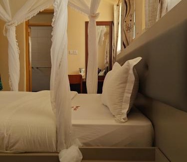 Naivasha Hotel | Roza Guest House