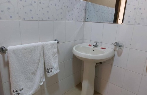 Naivasha Hotel | Roza Guest House Naivasha