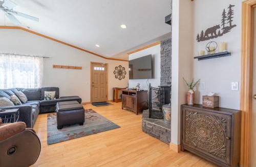 June Lake Casa | Rr-johnson Suite 2
