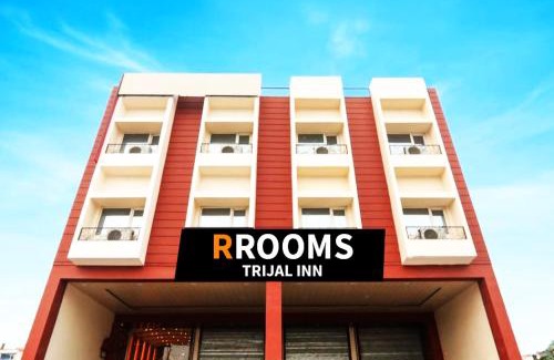 Lucknow Hotel | RROOMS Trijal Hotel Banquet