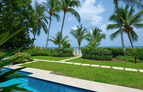 Old Trees Bay Villa | Smugglers Cove 1 - NOCHE GRATUITA Y CIERTAS SEMANAS DE COCHE GRATIS - Villa de 3 dormitorios frente a la playa