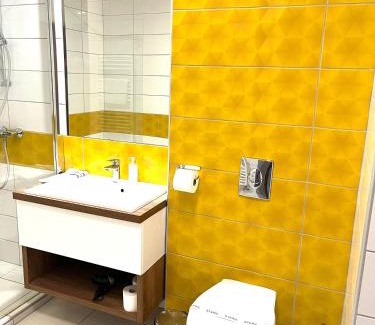 Sarvar Apartamento | Rubin Sunshine Apartman