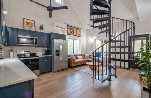 Sylva Casa | Ruby Ridge - Amazing views, Close to Town, Pet Friendly