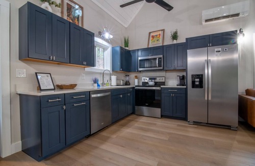 Sylva Casa | Ruby Ridge - Amazing views, Close to Town, Pet Friendly