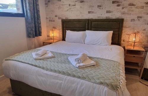 Pill Casa | Rudgleigh Lodge by Cliftonvalley Apartments