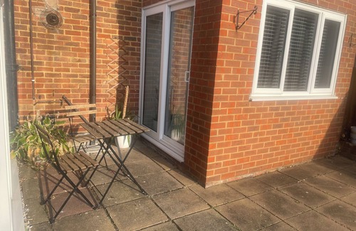 Cray Valley West Apartamento | Rudor Lodge-Bedroom & Lodge-just 25mins on train to London Victoria station