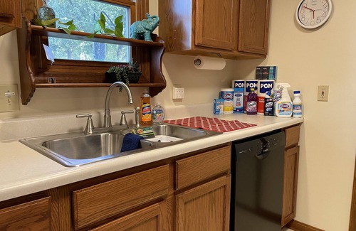 Terre Haute Casa | Rudy's - Single level home w/ 2 Bedrooms, 1 Bath, equipped kitchen, & laundry