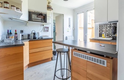 Clermont-Ferrand Apartamento | Rue Bien Assis with garden terrace