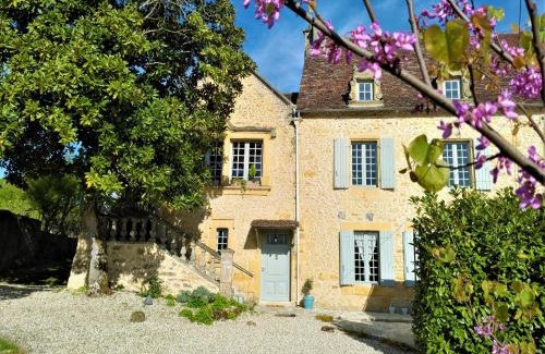Lalinde Cama Y Desayuno | Rue du Château