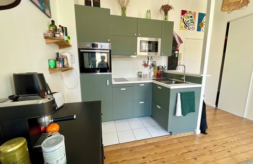 Saint-Michel Apartamento | Rue du Cloître : Apt XVIII historic center for up to 7 people