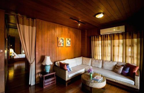 Chang Phueak Complejo | Ruen Come In