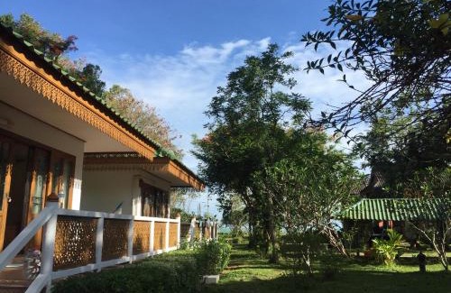 Chakphong Complejo | Ruen Thai Rim Haad