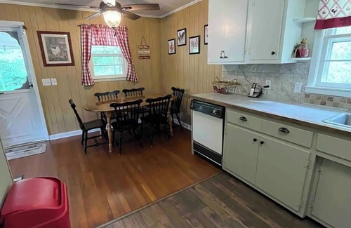 Wilson Creek Casa | Rugby Mountain House Unplugged