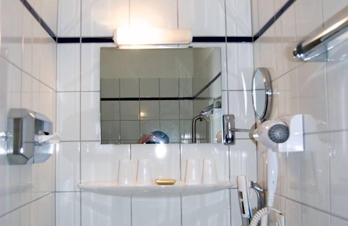 Stadtmitte Hotel | Rugs Hotel Düsseldorf