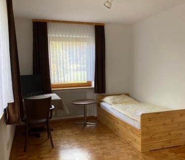 Koenigsbronn Apartamento | Ruhige 4 Zimmer EG-Wohnung Z1