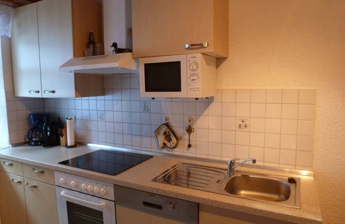Schwarzenbach Apartamento | Ruhige Ferienwohnung (80qm) mit Terrasse zum Garten