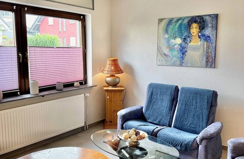 Niederemmel Apartamento | Ruhige Ferienwohnung mit Garten im Erdgeschoss