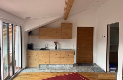 Terlano Apartamento | Ruhige Wohnung mit Eigenem Außeneingang