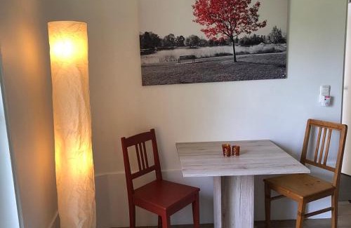 Alsdorf Apartamento | Ruhiges Apartment mit Blick in den Garten