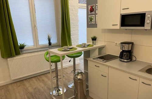 Neustadt-Sued Apartamento | Ruhiges und Saniertes Studio in Bester Südstadtlage
