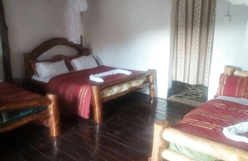 Luhizha Cama Y Desayuno | Ruhija Community Rest Camp