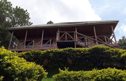 Luhizha Cabina | Ruhija Gorilla safari lodge
