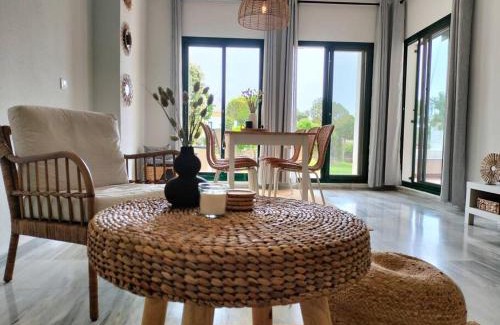 Alhaurin el Grande Apartamento | Ruim appartement, zonnig terras, Alhaurin Golf!