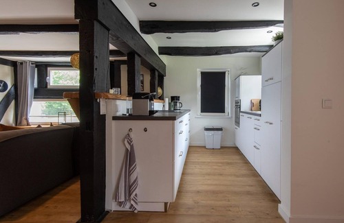 Elkeringhausen Casa | Ruim Sfeervol Appartement met Tuin Midden in de Natuur in de Buurt van Winterberg