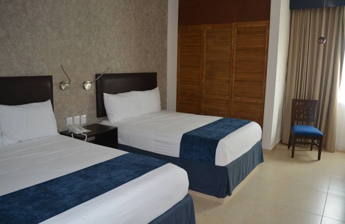 Faros Hotel | Ruiz Milán Hotel