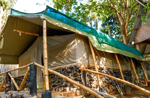 Kutus Alquiler De RV | Rukenya Islands - Campsite