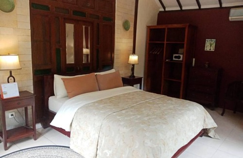 Mendut Hotel | Rumah Boedi Private Residence Villa
