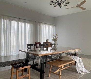 Pasir Mas Casa | Rumah Burong - A home in a lush paddy field