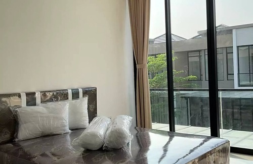 Java Casa | Rumah Dallas pik 2 dan free pembantu Banyak tempat wisata kuliner, klub, pantai