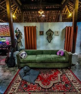 Purworejo Casa | Rumah Gaharu - Kulon