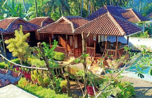 Sumberagung Cabaña | Rumah Mertua Cottage By Reccoma