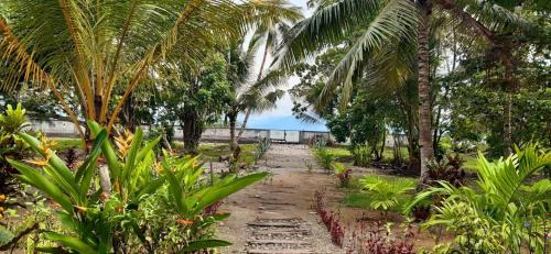 Maluku Islands Casa | Rumah Pantai Patang