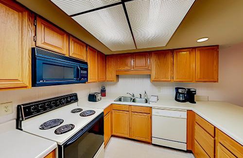 Lake Lure Apartamento | Rumbling Bald Resort Unit 2004