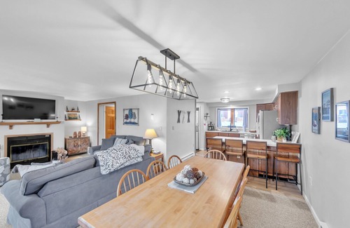 North Creek Casa | Rumor 39o - Upgraded Townhome With Woodsy Views 3 Bedroom Townhouse