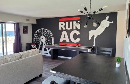 Atlantic City Casa | Run-AC Villa- Block from Ocean Casino & Waterpark!