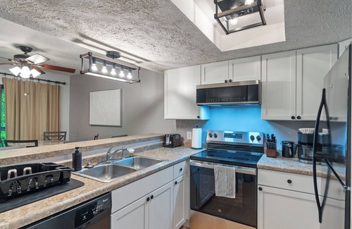 Avoca Condominio | Run Free Lake Escape-Cozy, Homey, Newly Renovated!