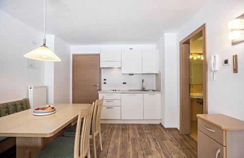 Mareo Apartamento | Runcac - Apartamento Pla con vistas a la montaña, Wi-Fi y balcón
