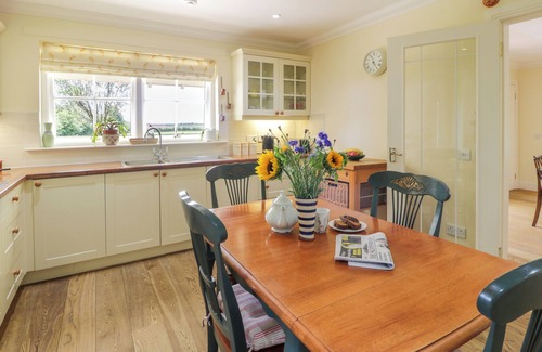 Duns Cabaña | RUNGLEE, pet friendly, country holiday cottage, with a garden in Duns