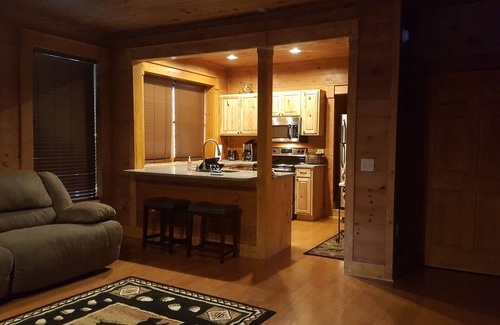 Topton Cabina | Running Branch Lodge (cabaña) Nantahala, rafting, tirolesa, Wifi, dtv, hoguera, corriente
