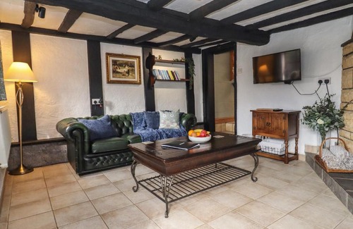 Tewkesbury Casa | Runnymede