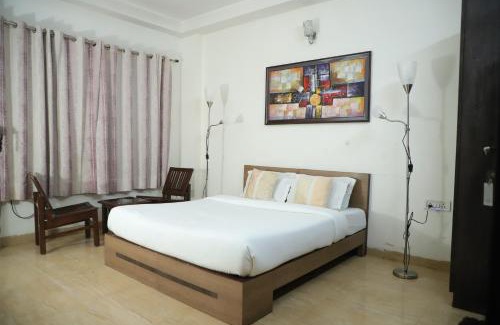 Pitampura Cama Y Desayuno | Runway Residency at Pitampura